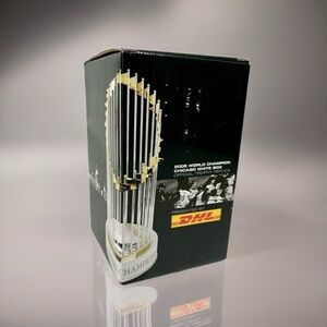 2005 World Series Champions Chicago White Sox Replica Trophy DHL 4 1/2"